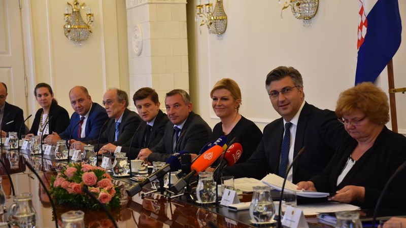 Obitelj je temeljna jedinica društva: sinergijskim djelovanjem do demografske revitalizacije Hrvatske